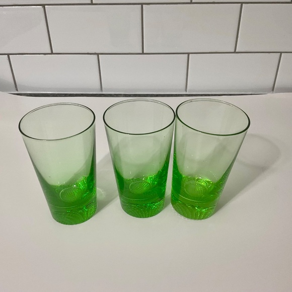 Set of 3 Lime Green Glasses - Picture 3 of 5